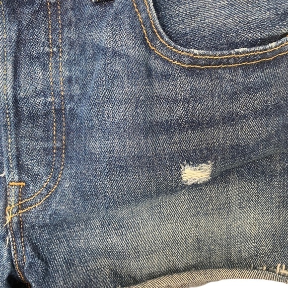 Levi 501 High-Rise Denim Jean Shorts, 25 - Picture 6 of 12